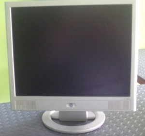 Imagen de monitor lcd marca hp 17